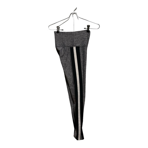 Pink Victoria’s Secret Ultimate Leggings - Picture 2 of 4